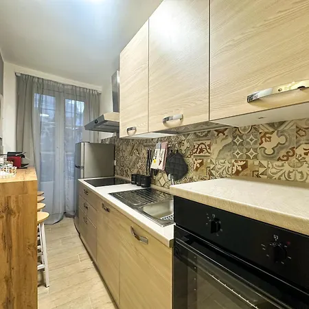 Amuri E Suli - House Centro Апартаменты